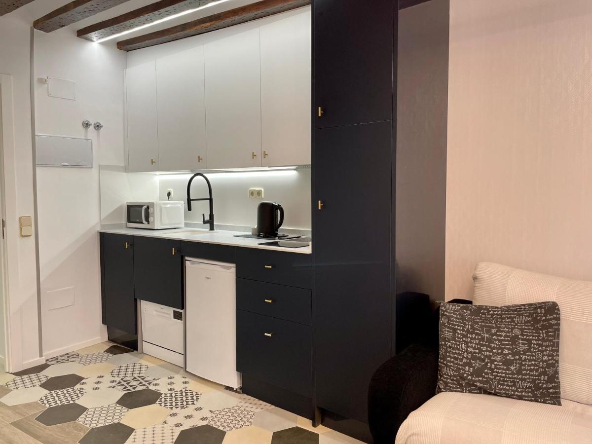 Madrid Villa Suites Aquamarina Buitenkant foto
