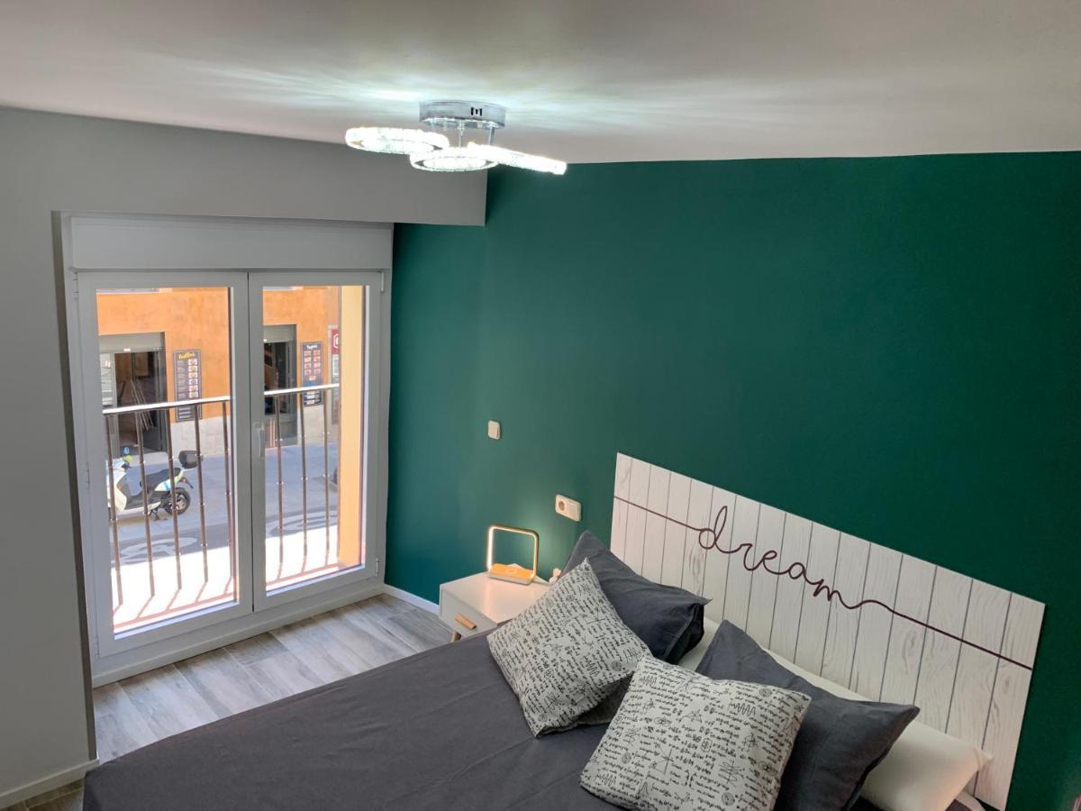 Madrid Villa Suites Aquamarina Buitenkant foto