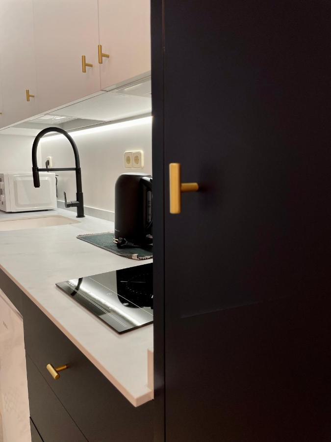 Madrid Villa Suites Aquamarina Buitenkant foto